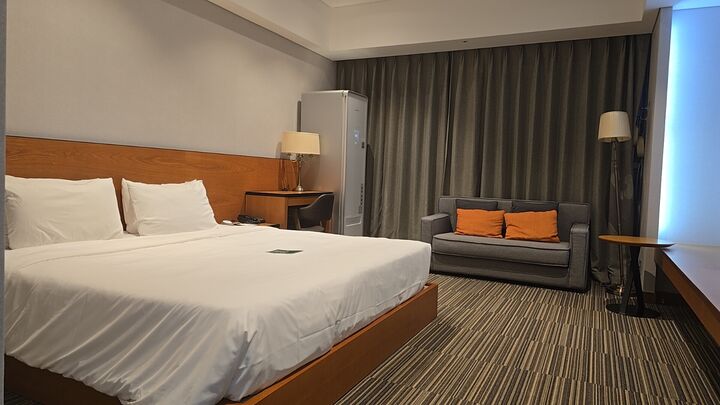 room detail thumbnail 0