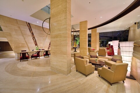 데 빈 스카이 호텔 스미냑