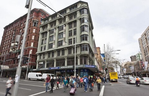 790 온 조지 백패커스