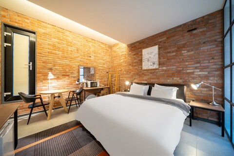 제천 거기 무인텔 (1대1 Drive-In)