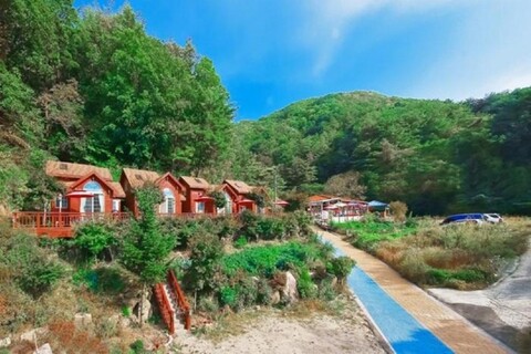 Sanjeong Lake Cable Car Pension