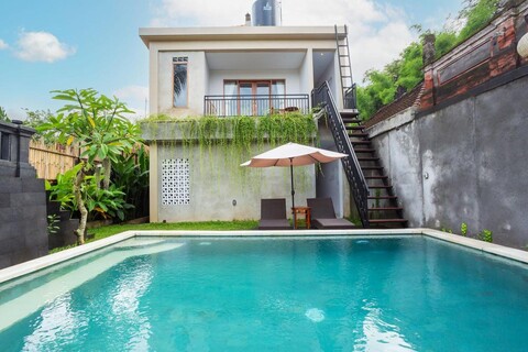 그라하 샨티 게스트하우스