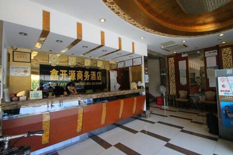 Home Inn (Shanghai Gaoke West Road Yanggao South Road Metro Station)