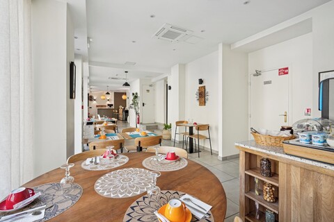 Hotel Le National Clichy 파리