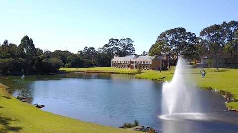 레이크사이드 호텔 앤드 컨퍼런스 센터