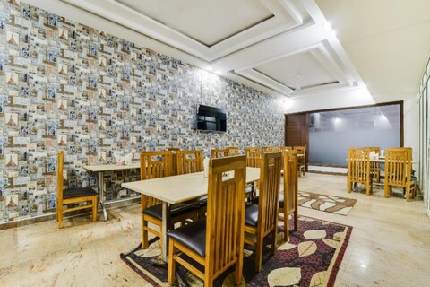 Hotel O by OYO Pink Stays