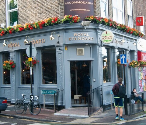 북 어 베드 호스텔