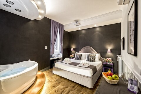 매젠타 컬렉션 산타 안나