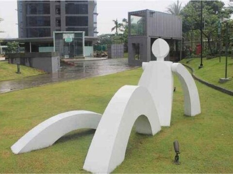 L'Avenue Pancoran by Sang Living