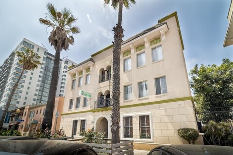 루메아 바이 더 씨, 롱 비치 컨벤션 센터