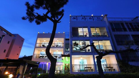 태안 더씨사이드펜션