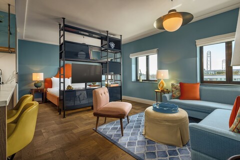 더 줄라이 - 트웬티 에이트