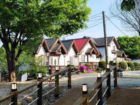 Sun and Moon Pension