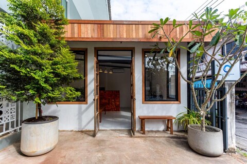 컴피 코너 호텔