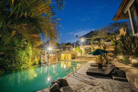 알람 푸리 아트 뮤지엄 앤 빌라스