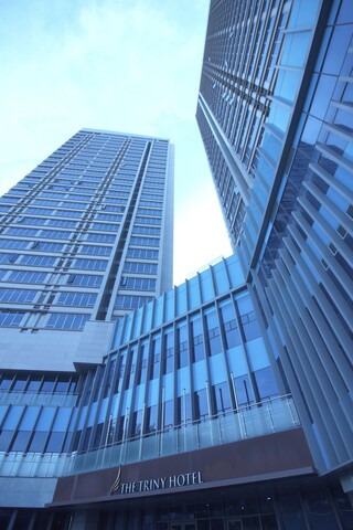 더편안 트리니호텔