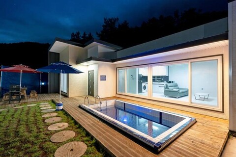 Southern Sunrise Penthouse