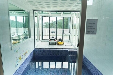 Cocoberry Kids Pool Villa