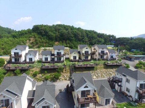 Montbert Resort Pension