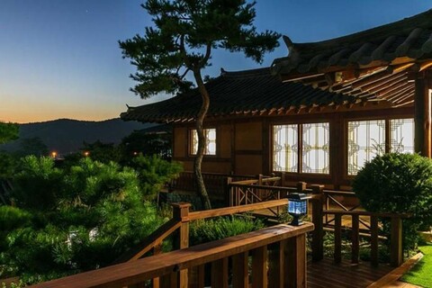 Theme Hanok Pension