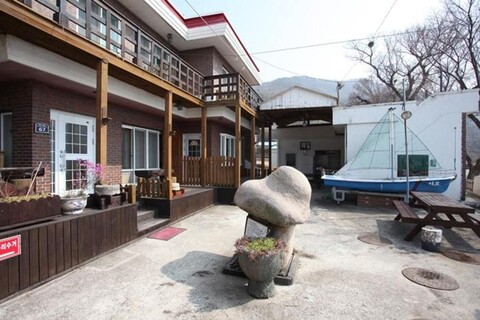 Chamcheon Pension