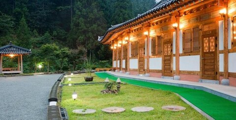 Bangajae Hanok Pension