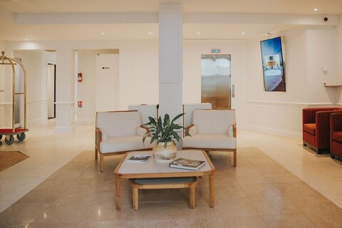 그랜드 토닉 호텔 & 스파 NUXE