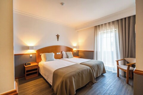 호텔 산토 아마로