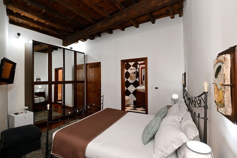 비콜로 델 아퀼라- 레지덴체 로마네