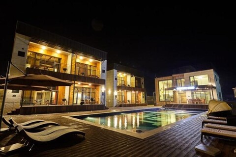 Okhwayongso Scenic Pension & Jade Nine