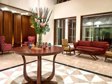 Hotel Golden Plaza