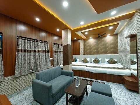 카일라쉬 파티 게스트 하우스