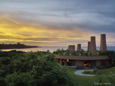 Blue, Green and White, Okinawa