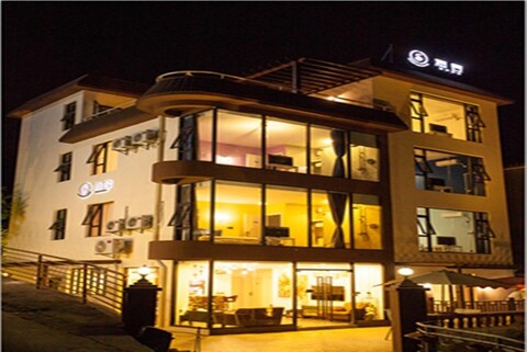 Season Seaview Inn