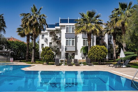 카링턴 스위트 호텔