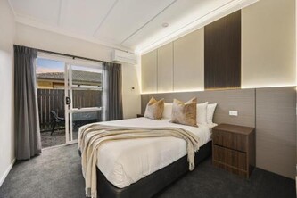 Aroha Motel & Apartments