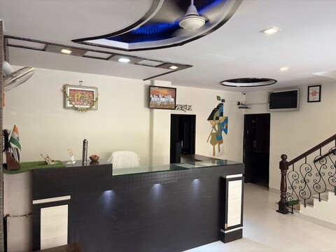 호텔 크리슈남 팰리스