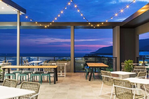 오크스 케언스 호텔