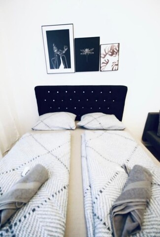 아우가르텐 공원 근처의 아늑한 3베드룸 아파트먼트