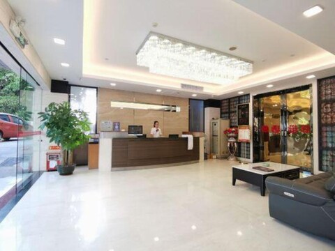 Kaiya Business Hotel (Shenzhen East Railway Station Buji Subway Station)
