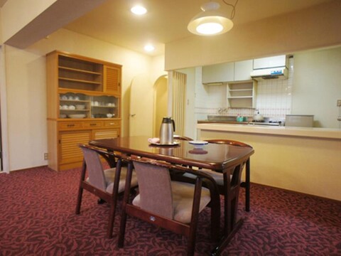 이즈 이페키 레이크 레이크사이드 테라스