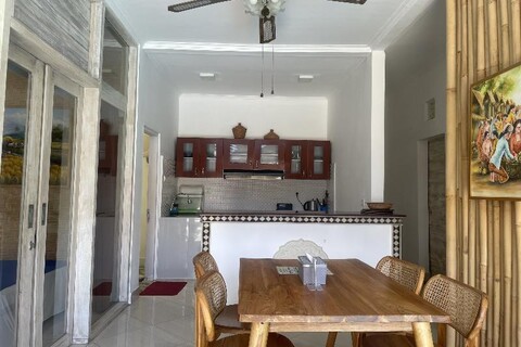 La Linda Villa By Zuzu