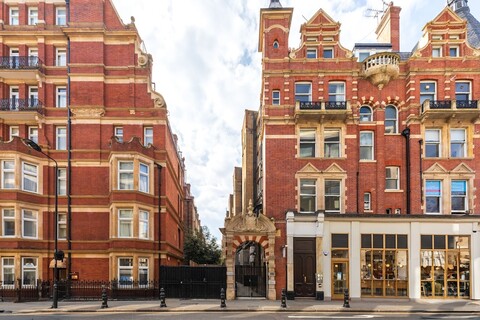 켄싱턴 하이 스트리트 스위트