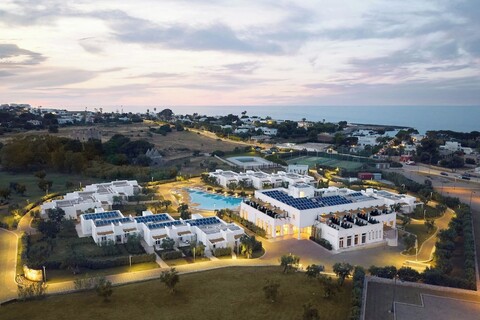 칼라 폰테, 어 트리뷰트 포트폴리오 호텔