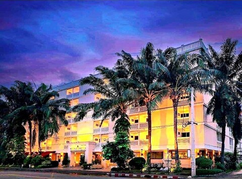 로열 페닌슐라 호텔 치앙마이