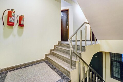 Hotel O Vintage Inn New Delhi railway station