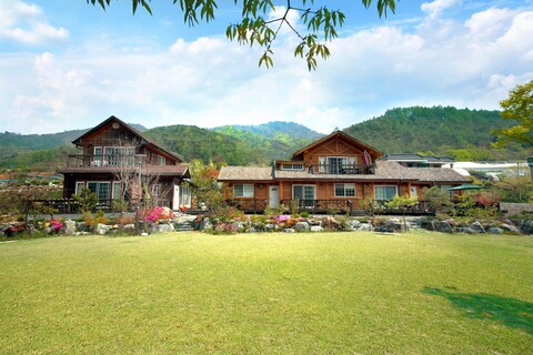 영월 꿈꾸는강펜션&카라반