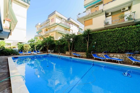 소렌토의 아파트먼트 샐리