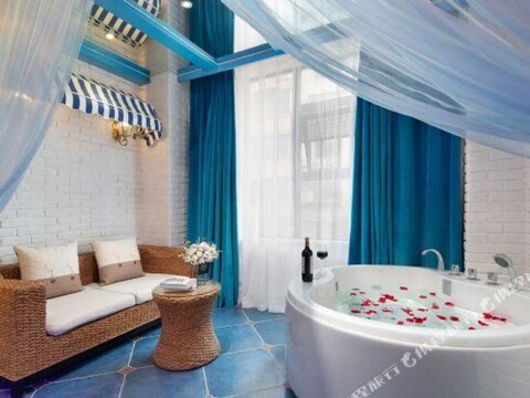 Swan Yiju Hotel (Wuyi Square IFS International Finance Center)