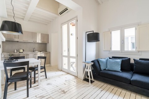 피렌체의 로라 10, 1 베드룸과 1 욕실 있음